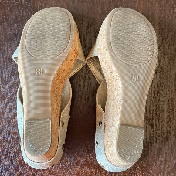 Merona Women’s Cork Wedge Sandals Beige & Metallic - Picture 4 of 6